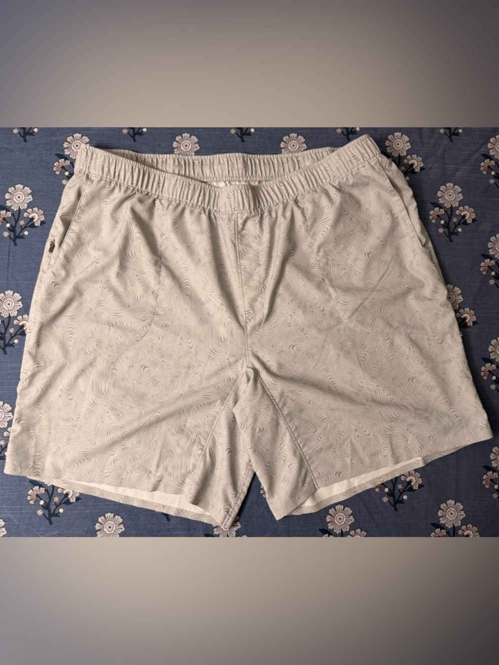 Peter Millar Light Gray Swirl-Print Athletic Shorts